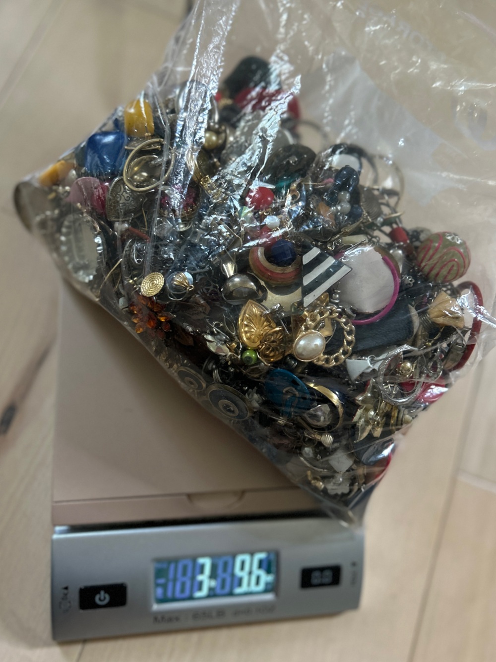 3.96 Pounds Of Estate Jewelry Vintage/Y2K/Modern Random Assorted